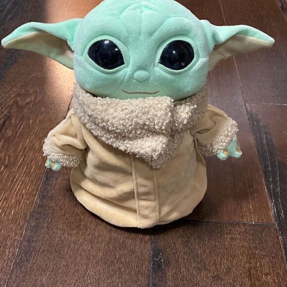 Star Wars Mandalorian the child plush stuffed animal Baby Yoda 8” - Picture 1 of 9